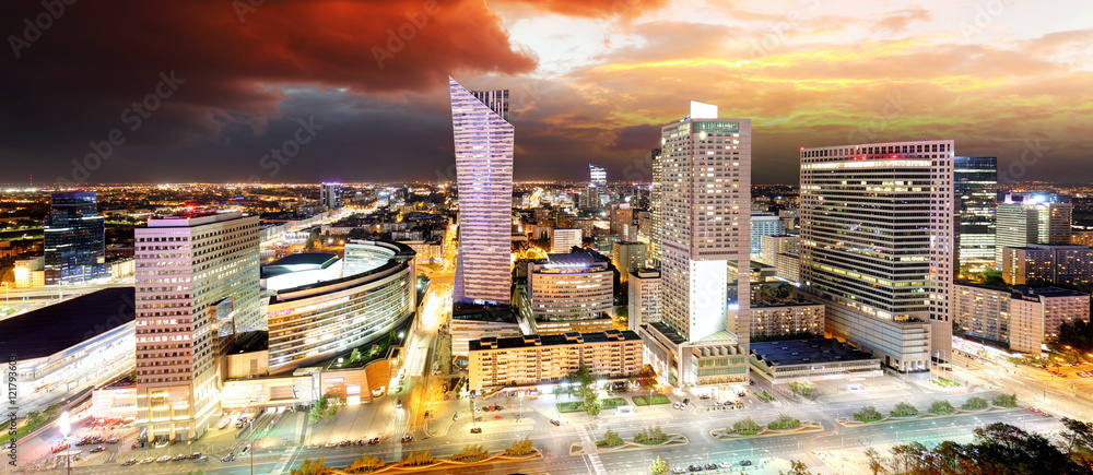 Fototapeta premium Zmierzch panorama Warszawa, stolica Polska, Europa