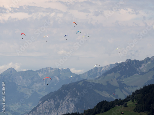 Vistas aéreas desde el mirador Harder Kulm en Interlaken, Suiza OLYMPUS DIGITAL CAMERA