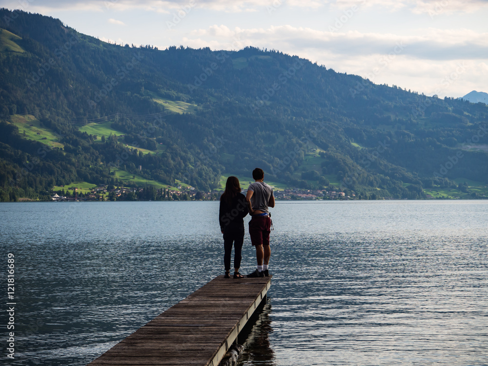 Interlaken Suiza a orillas del lago Thunersee OLYMPUS DIGITAL CAMERA