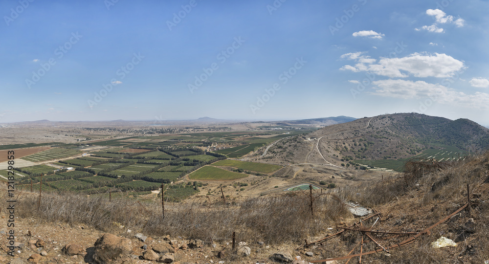 views on the Syrian border with Bental mountain