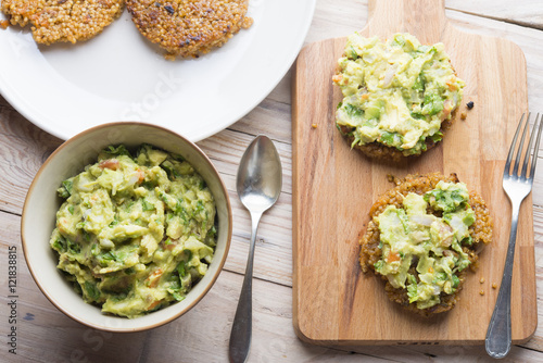 Burguers of Quinoa with Guacamole