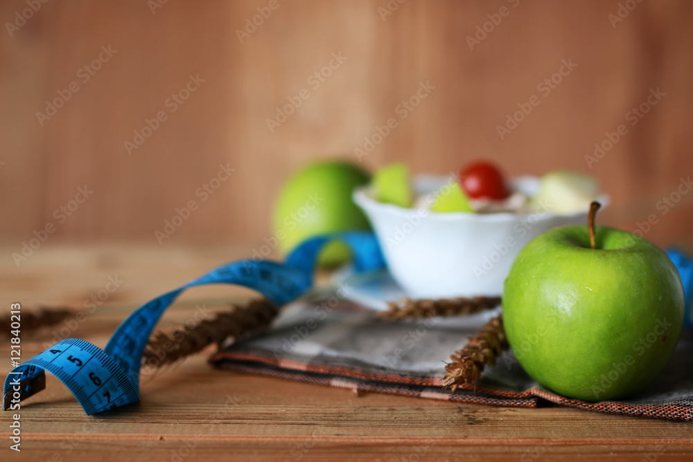 Breakfast diet fruit apple centimeter