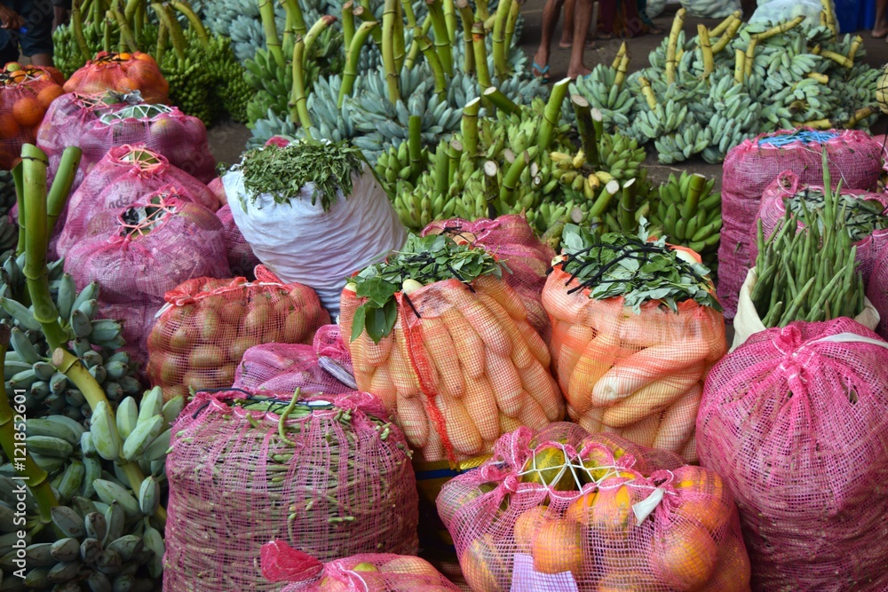 Fresh fruit and vegetables in Dambulla market