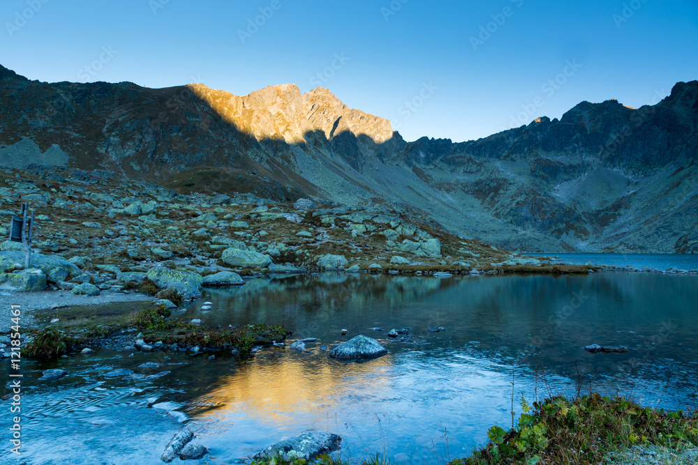Obraz premium Hincovo beautiful pond in the Tatras Slovak. Trail to Koprovy St