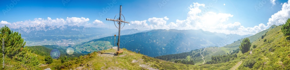 Gipfelkreuz am Largoz in Tirol