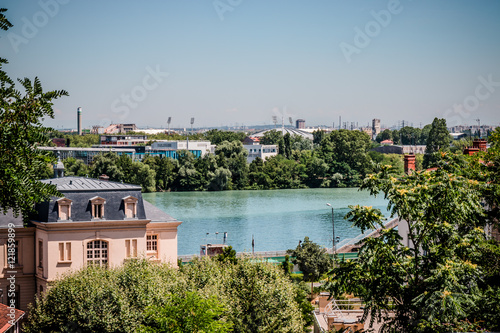 Vue de La Mulatière sur la pointe de la Confluence du Rhône et de la Saône à Lyon photo