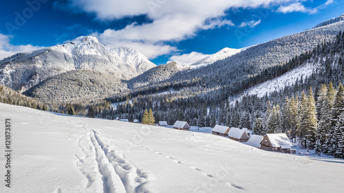 Fototapeta Naklejka Na Ścianę i Meble -  Tatra valley at sunrise in the winter, Tatra Mountains, Poland