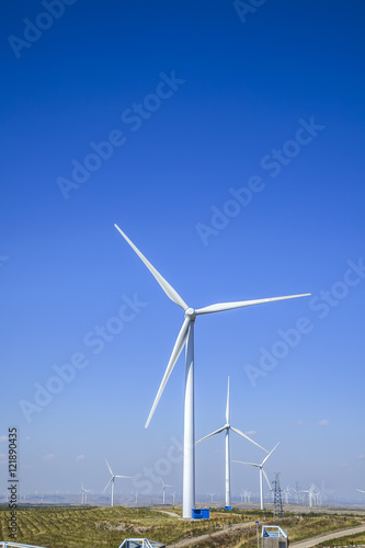 wind turbines © zhengzaishanchu