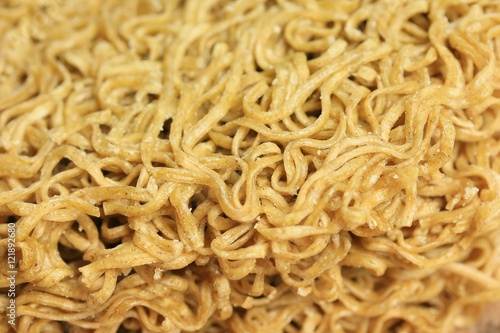 Dried instant noodles