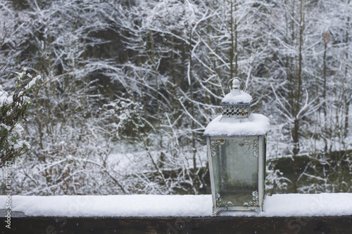 outdoors lamp in winter © Azahara MarcosDeLeon