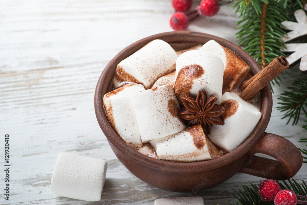 Fototapeta premium Christmas hot chocolate with marshmallow