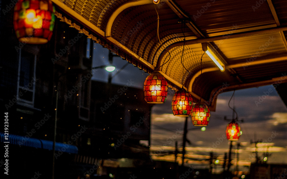The lamp , On an evening rainy day The lamp , On an evening rainy day