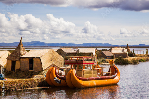 Bild auf Leinwand Uros island in Lake Titicaca, Peru