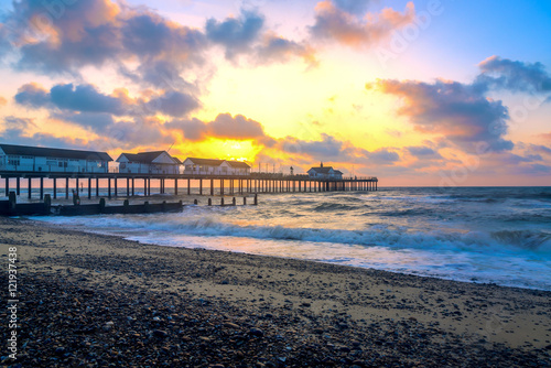 Obraz na plátně Sunrise at Southwold Pier, UK