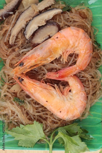 Wallpaper Mural Baked shrimp with vermicelli and celery leaves. Torontodigital.ca