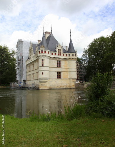 Réfection du château d'Azay-le-Rideau.