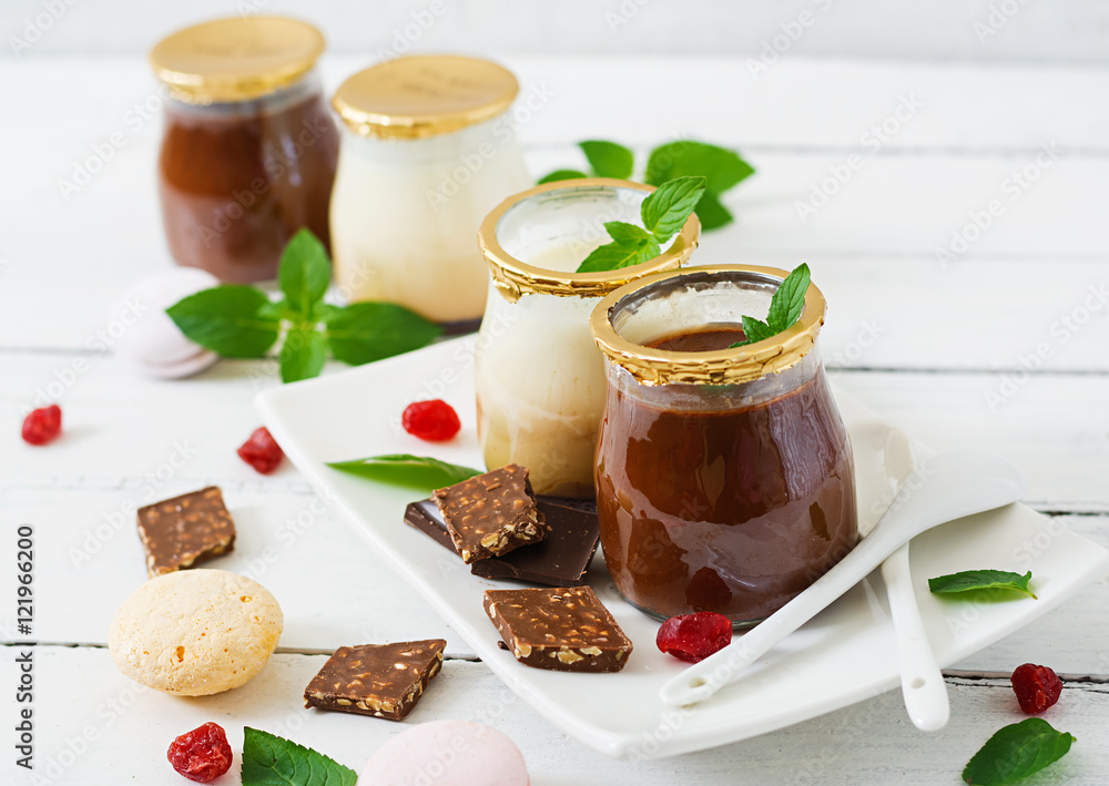 Chocolate and vanilla panna cotta (dessert) Chocolate and vanilla panna cotta (dessert)