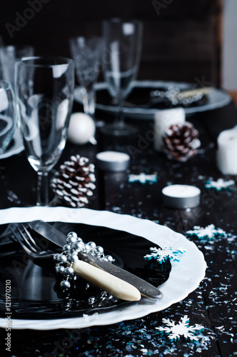 Christmas table setting. Holiday Decorations