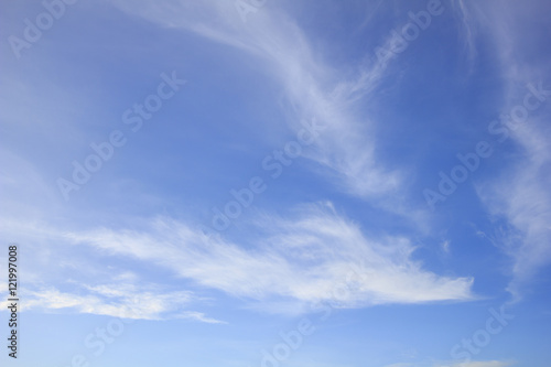 Fototapeta Naklejka Na Ścianę i Meble -  beautiful sky and streaky cloud in morning (can use as background)