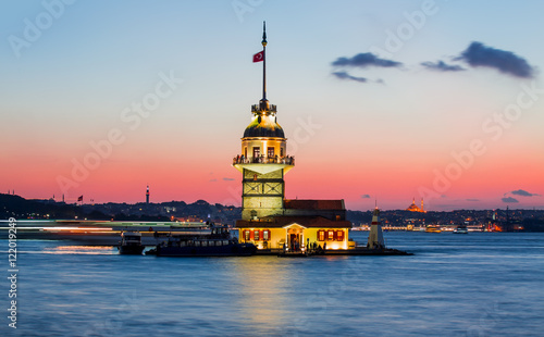Istanbul Maiden's Tower © muratart