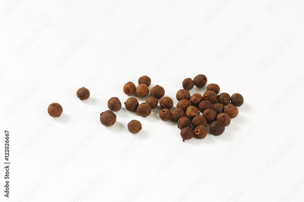 Whole allspice berries Whole allspice berries
