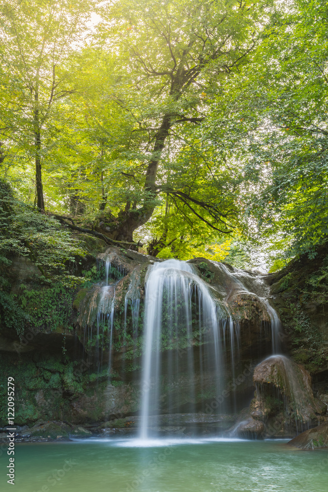 Fototapeta premium Wodospad Tirkan, Mazandaran, Iran