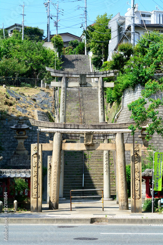 Φωτογραφία It has a long staircase at the entrance to the shrine in Fukuoka city,JAPAN