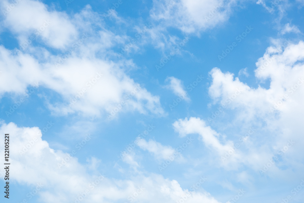 Obraz premium fluffy cloud in blue sky