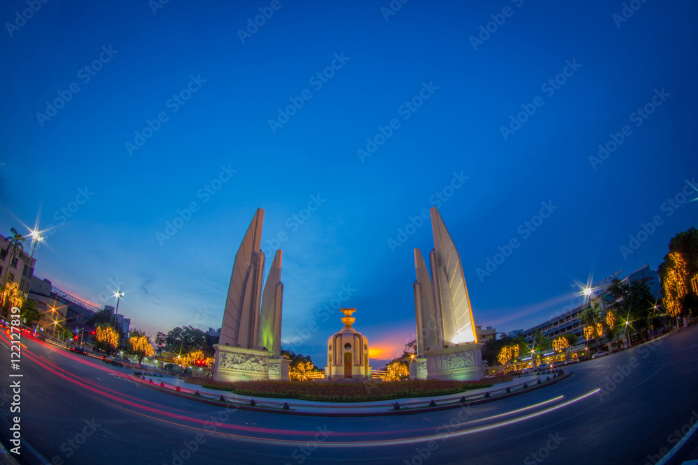 Moment of Democracy monument at Dusk (Bangkok, Thailand)