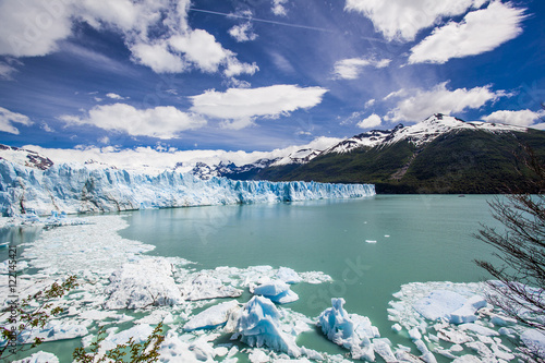 Gletscher Perito Moreno mit Gletschersee, Weitwinkelaufnahme