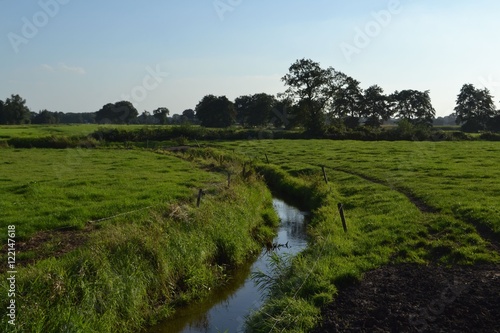 het riviertje de Reest grensrivier Drenthe en Overijssel