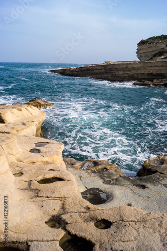 Swimmingpool St. Peter’s Pool an der Spitze des Delimara Point auf Malta photo
