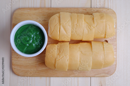 Bread and pandan custard. photo