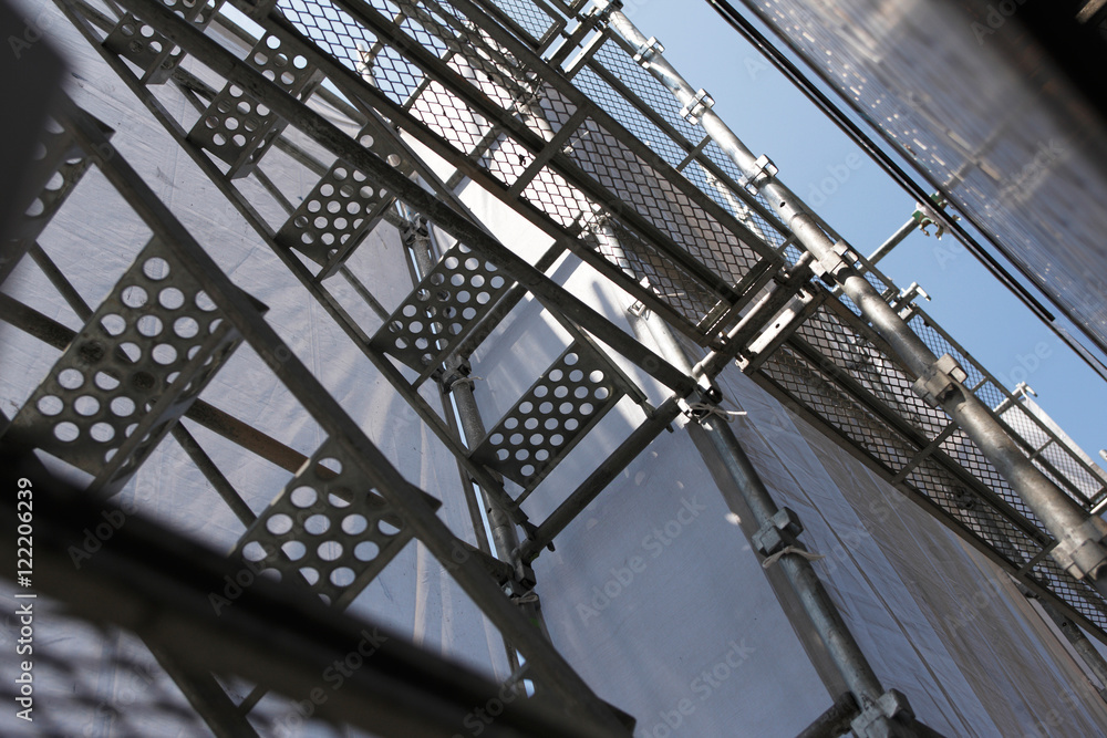 Fototapeta premium 外壁工事の足場