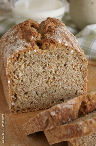 Irish wheaten soda bread