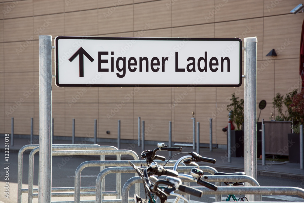 Obraz premium Schild 171 - Eigener Laden