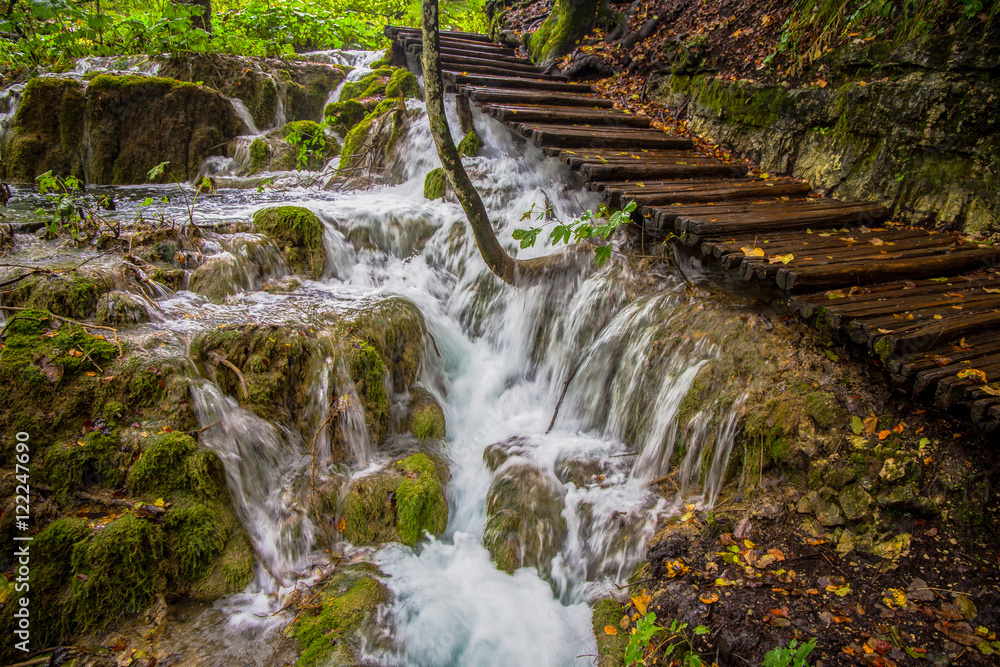 Famous waterfalls in Plitvice National Park, Croatia/ Waterfalls
