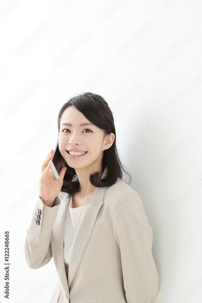スマートフォン・ビジネスウーマン スマートフォン・ビジネスウーマン