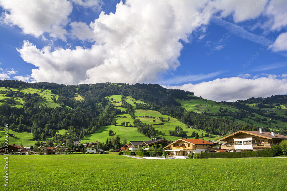 Φωτογραφία Village of Westendorf, Brixental Valley in Tirolean Alps, Austria, popular summer and winter location for tourism