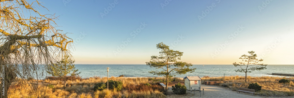 Niendorfer Strandpromenade in der Morgenstimmung - Lübecker Bucht | Ostsee - Banner Niendorfer Strandpromenade in der Morgenstimmung - Lübecker Bucht | Ostsee - Banner