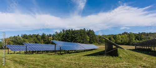Slika na platnu rural farm using solar energy to become self sufficient