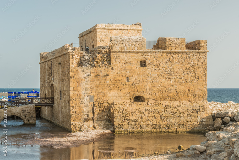 Портовая крепость в Пафосе, Кипр.