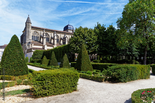 Jardin du cloitre Notre-dame  photo