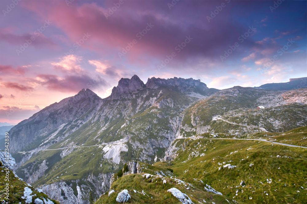 Julische Alpen in Slowenien, Sonnenuntergang im Gebirge