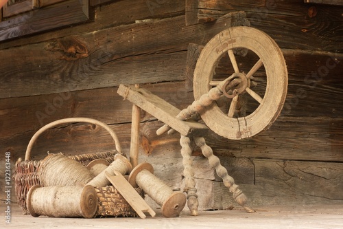 Fototapeta old tools weaving