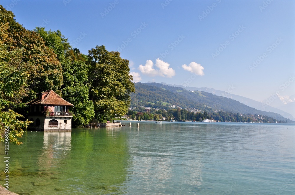 Naklejka premium Stadt Thun - Thunersee im Berner Oberland, Schweiz