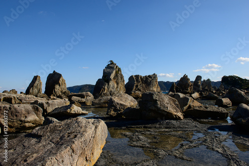 橋杭岩