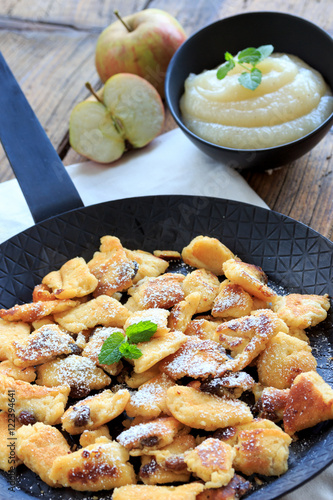 Kaiserschmarrn mit Apfelmus photo