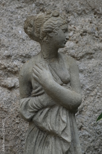 weibliche Statue