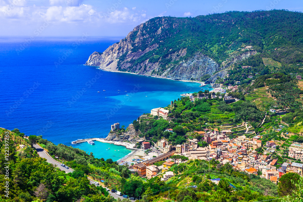 Italian holidays - picturesque scenery of Monterosso al mare - Cinque terre